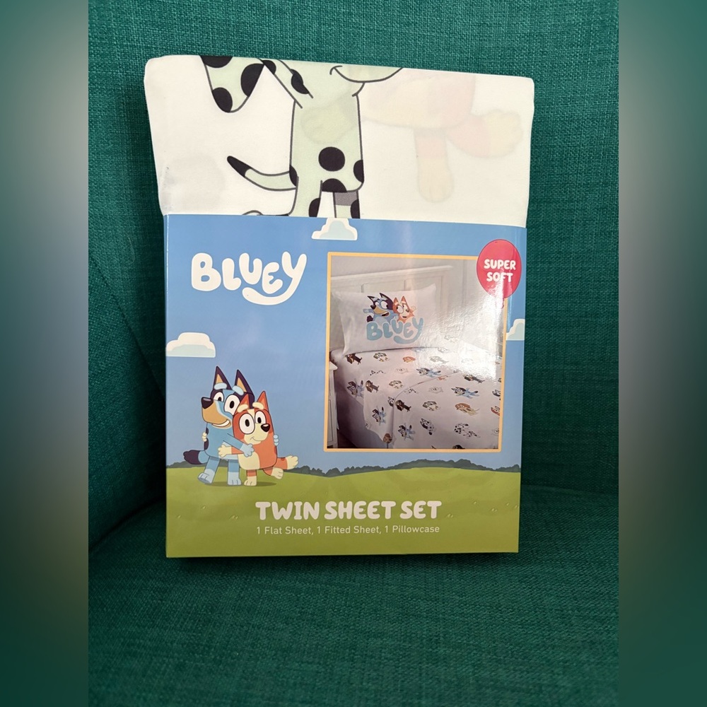 New in Package-Bluey Twin Sheet Set by Jay Franco & Sons